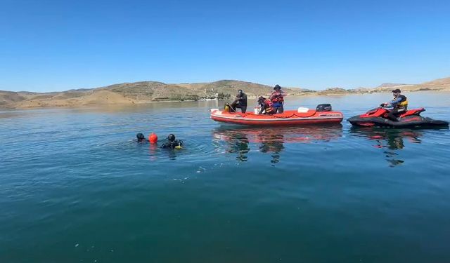 Feribottan baraja atlayan şahsın cansız bendeni bulundu