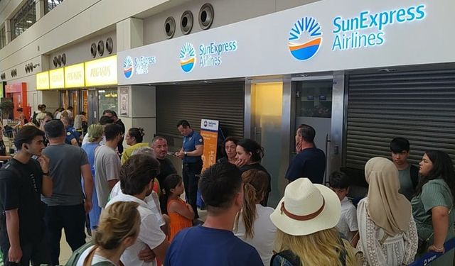 SunExpress'in umursamaz tavırları yolcuları çileden çıkardı!