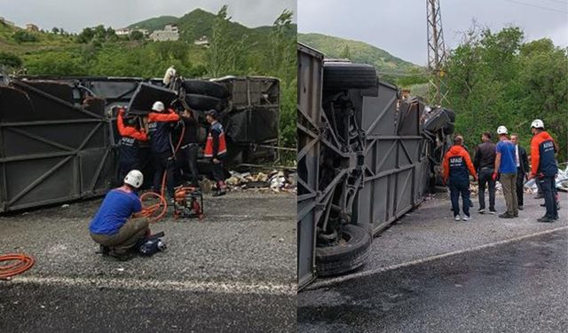 Van otobüsü kaza yaptı! Ölü ve yaralılar var...