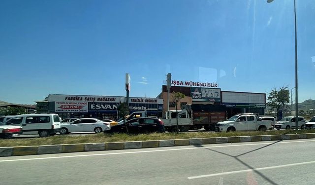 Van’da öğrencilerin sınav telaşı trafiğe yansıdı