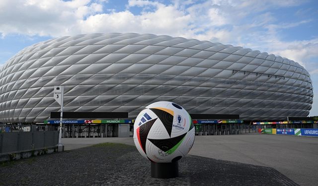 EURO 2024'te ilk finalist yarın belli olacak