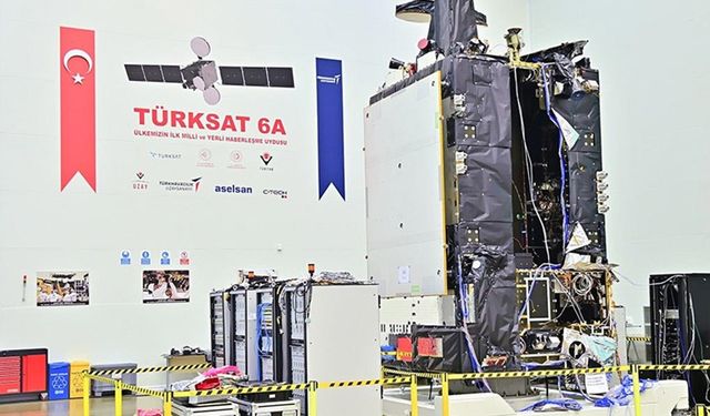 Türksat 6A'nın fırlatılması öncesi son hazırlıklar yapılıyor