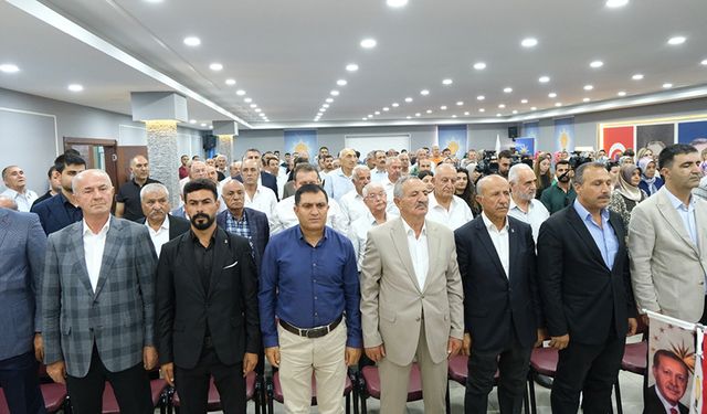 Van'da AK Parti'nin 23'üncü yaşı kutlandı