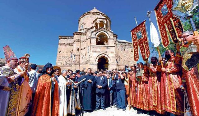 Akdamar Adası yeni bir ayine hazırlanıyor