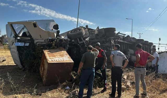 Van YYÜ'den mezun olan genç mühendis kazada hayatını kaybetti