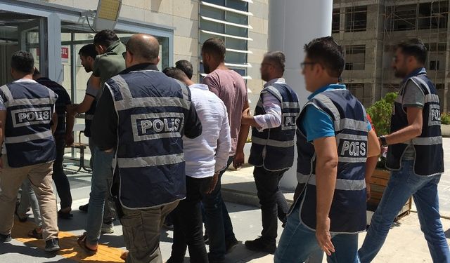 Van'da kaçakçılık operasyonlarında 148 şüpheli yakalandı