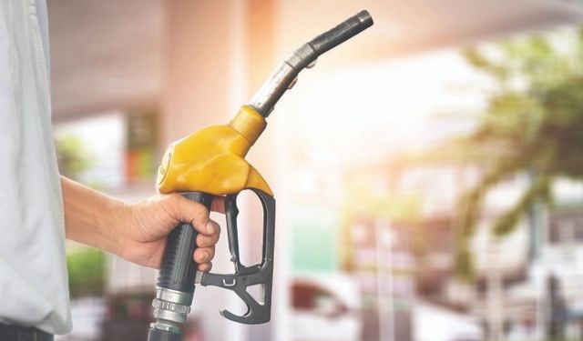 Yarın Benzine 1,87 TL, Motorine İse 1,67 TL İndirm Geliyor; Depoları Fullemek İçin Fırsat!