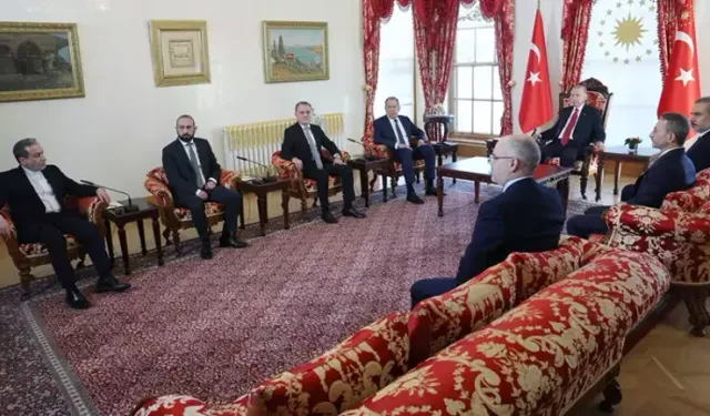 Cumhurbaşkanı Erdoğan, Dört Ülkenin Dışişleri Bakanlarıyla Zirve Düzenledi!