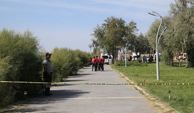 Van'da kaybolan üniversite öğrencisini arama çalışmaları 13'üncü gününde