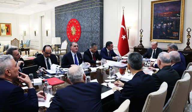 Cumhurbaşkanı Erdoğan'ın başkanlığında güvenlik toplantısı yapıldı