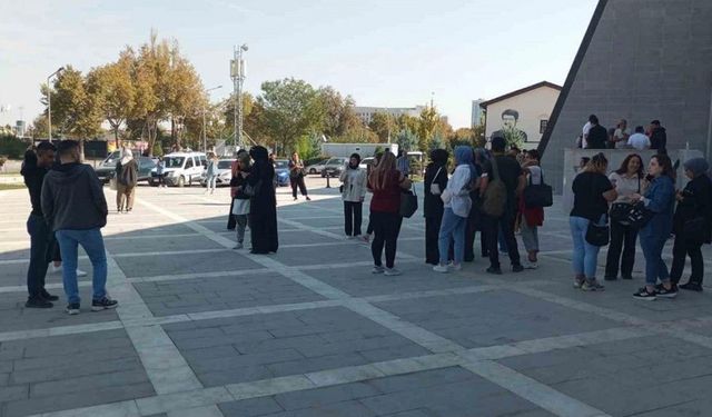 Elazığ ve Malatya'da okullar tatil edildi