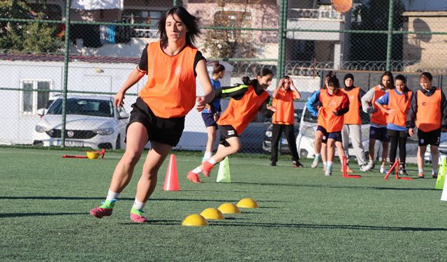 Kadınlardan kurulu Vangücü, başarı için destek istedi