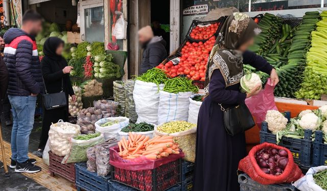 Van’da turşuluk sebze fiyatları tavan yaptı