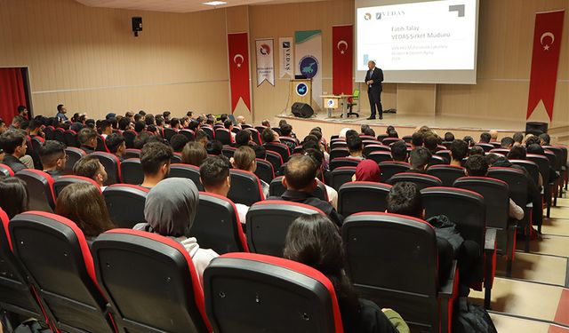 VEDAŞ, üniversite öğrencileriyle buluştu