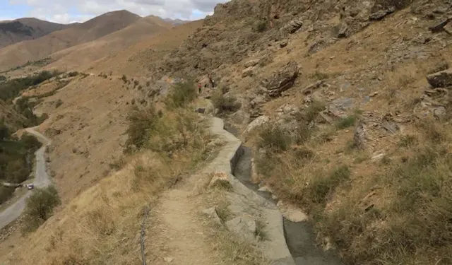 Bahçesaray'ın Kaynak Suları, Çiftçilere Ulaşacak!