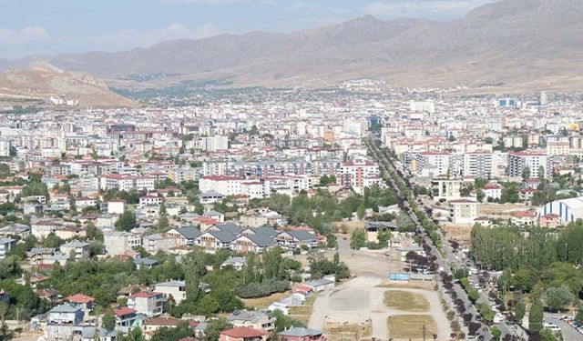 Cumhuriyet Caddesi trafiğe açıldı