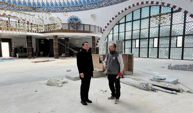 Tıbbiye Camii ibadete hazırlanıyor