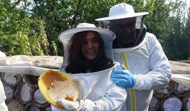 Yerli turistler Van balına hayran kaldı