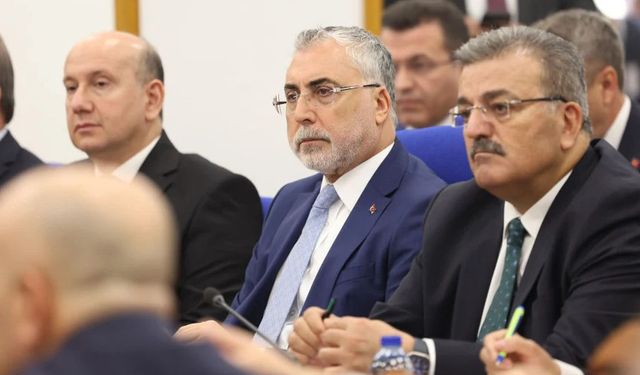 Bakan Vedat Işıkhan'dan asgari ücret açıklaması