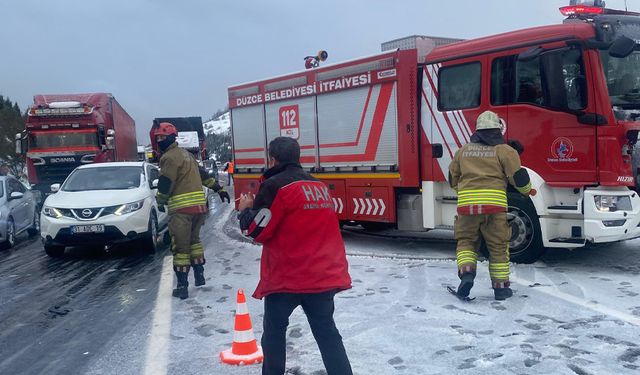 Bolu'daki zincirleme kazaya Van ekibi de müdahale etti