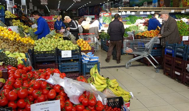 Van'daki market iki aylık kârını Filistin'e bağışlıyor