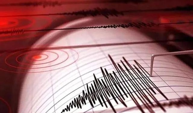 Ege Denizi'nde Deprem; 5.3 Şiddetinde Sallandı!