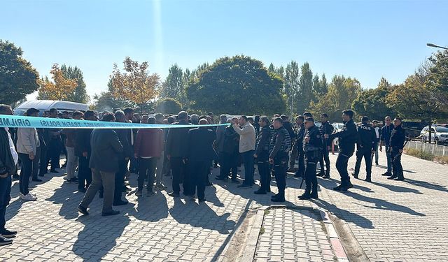 Van'da silahlı saldırı! Vali Balcı'dan son dakika açıklaması