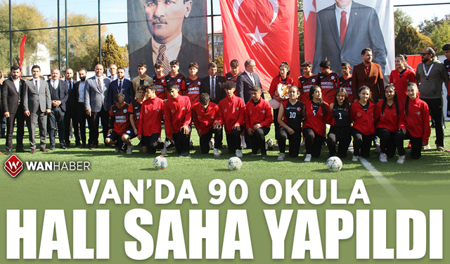 Van'da 90 okula halı saha yapıldı