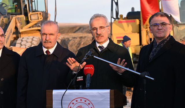 Bakan Uraloğlu: Van'daki çevre yolu tasarruf tedbirlerinden etkilenmeyecek