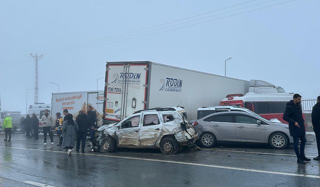 Rahva'da 23 aracın karıştığı kaza; 1'i ağır 31 yaralı