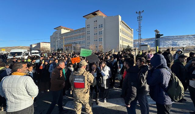 Van'da öğrenciler eylem yaptı