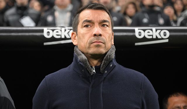 Beşiktaş'ta Giovanni van Bronckhorst dönemi sona erdi