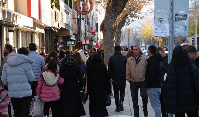 Vanlı işçi ve işveren asgari ücret zammını nasıl değerlendiriyor?