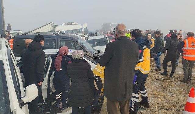 Van’da zincirleme kazalara sebep oldu! Bu uyarıya dikkat!