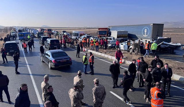 Van – Erciş kara yolu trafiğe kapatıldı!