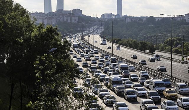 Trafiğe kasımda 188 bin 966 taşıtın kaydı yapıldı