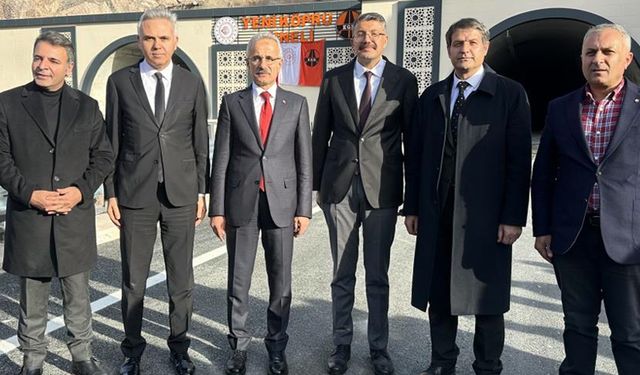 Bakan Uraloğlu, Yüksekova-Van arasında bulunan tüneli inceledi