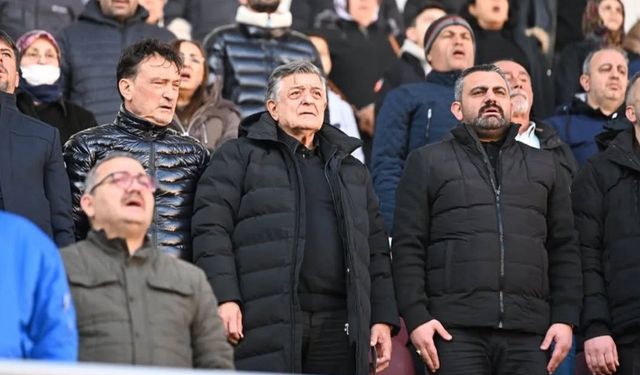 Yılmaz Vural, Van Spor'un maçını takip etti