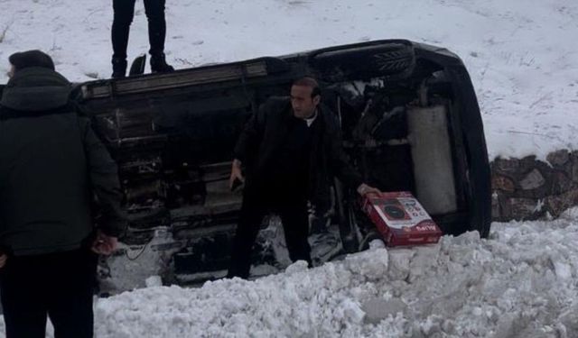 Yüksekova’da trafik kazası: 3 yaralı