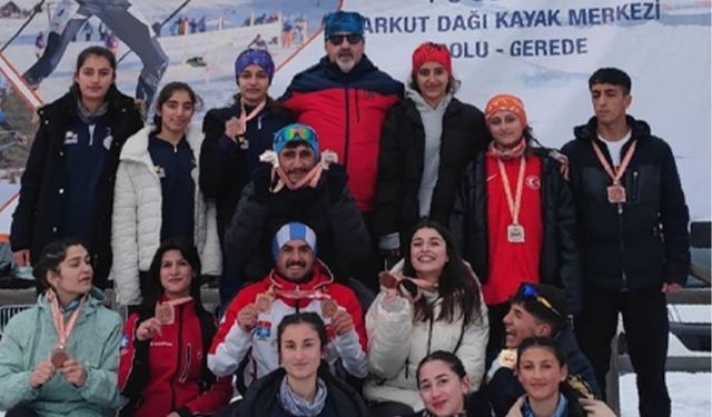 Vanlı sporcular 14 madalya kazandı