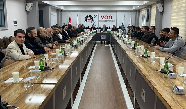 Başkan Aslan, sanayicilerle istişare toplantısı yaptı