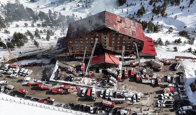 Otel yangınında hayatını kaybedenlerin sayısı 79'a, gözaltı sayısı 11'e yükseldi