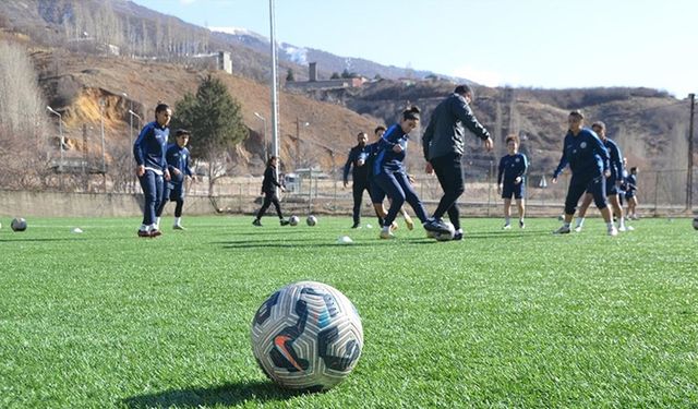 TFF Kadınlar 1. Ligi'nin namağlup tek takımı: Yüksekova Spor