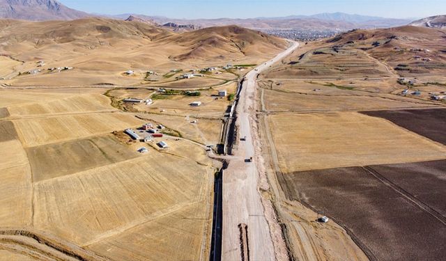 İş insanı Şemsettin Bozkurt sordu: Van Çevre Yolu ne zaman bitecek?