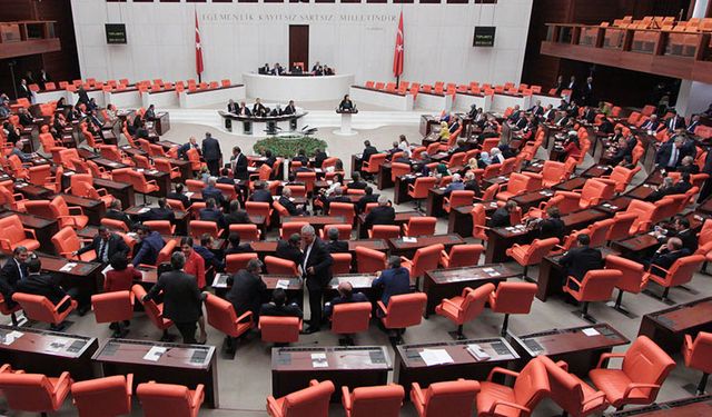 35 maddelik kanun teklifini TBMM Başkanlığı’na sunuldu