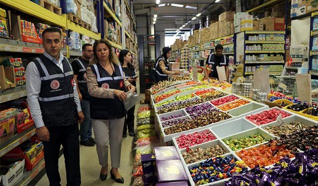 Van'da Kurban Bayramı öncesi marketler denetlendi