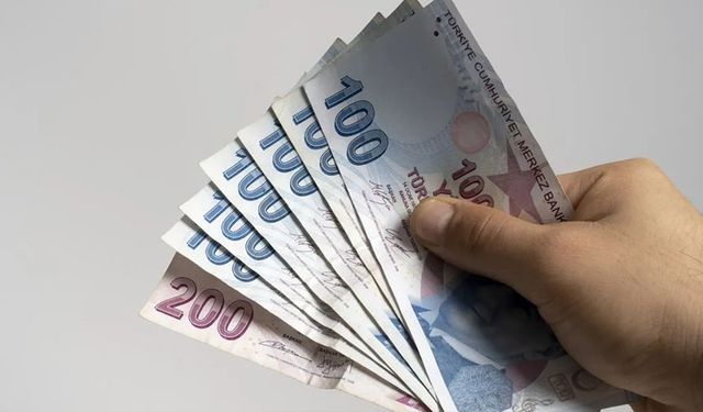 600 bin kamu işçisi için ilk zam teklifi belli oldu