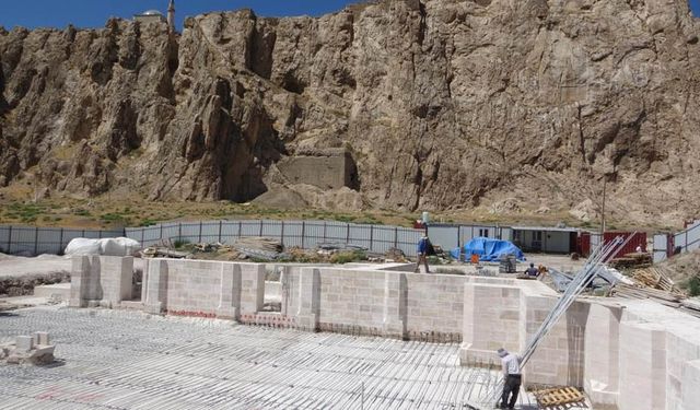 Van'da 750 yıllık miras ayağa kalkıyor