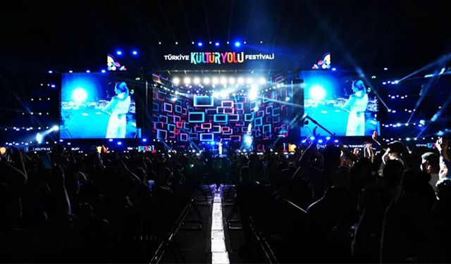 Kültür Yolu Festivali Van’da start verdi! İşte ilk günkü etkinlikler
