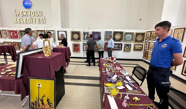 Van'da hükümlü ve tutukluların yaptığı çalışmalar sergilendi